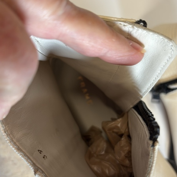 FRAME Le Maddox Leather Ankle Boots Off White Lizard Women's Size 39 - Picture 3 of 10